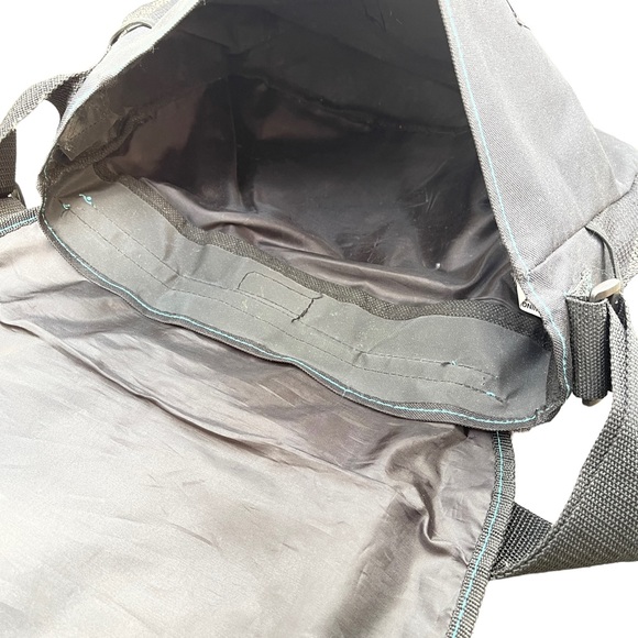 DISNEY Tinkerbell Messenger Bag Crossbody - Picture 6 of 6